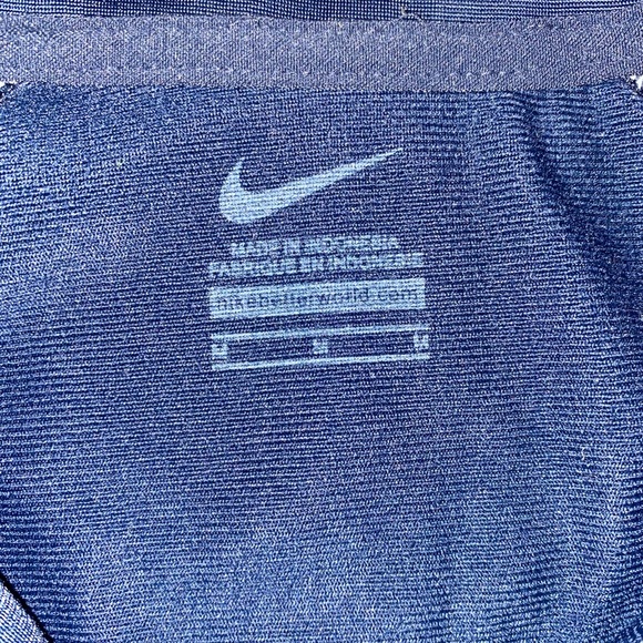 Nike jacket - Picture 3 of 3